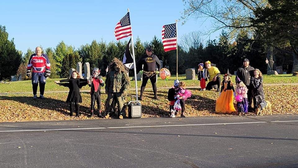 F3LakeEffect's tweet photo. Our #Halloween convergence with 2.0s at #BibliotechaAO had everything from a beatdown to #trunkortreating #bettertogether #morethanaworkout #raisethemup https://t.co/lYEBtJsAmd