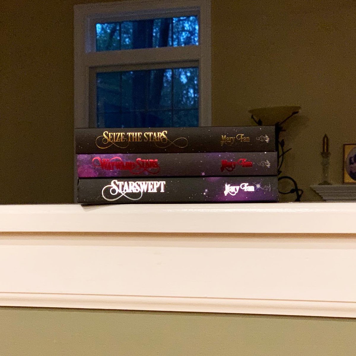 AstralColt's tweet photo. My Halloween treat: Finally got my hardcovers of SEIZE THE STARS!! At last, my collection is complete...
#Starswept https://t.co/gb5cb4Jx9l