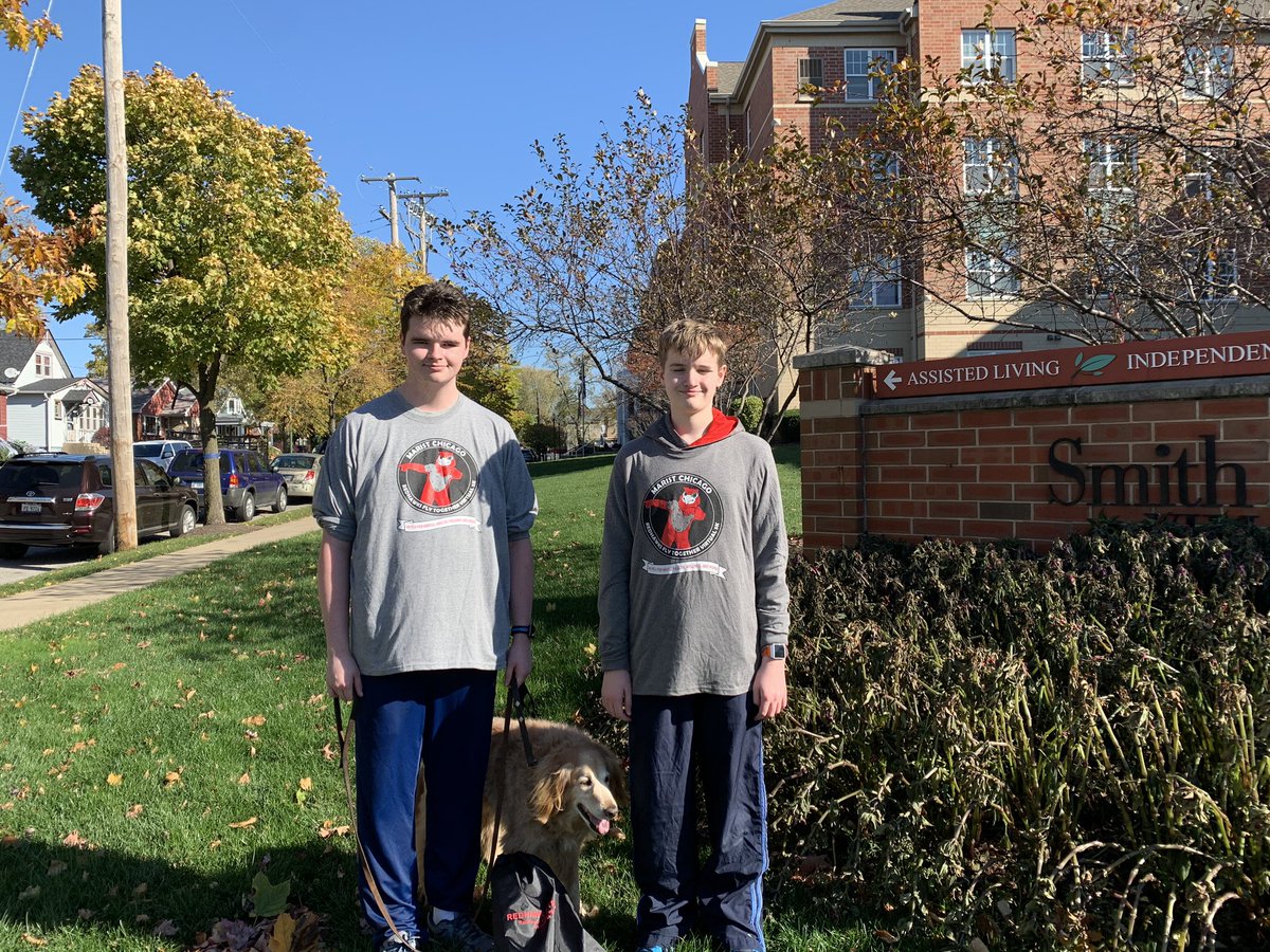 sloyfamily's tweet photo. Beautiful day for the Red Hawk Virtual 5K and spreading some Halloween Spirit along the way!  #redhawkvirtual5k https://t.co/m4VsrHCqc7