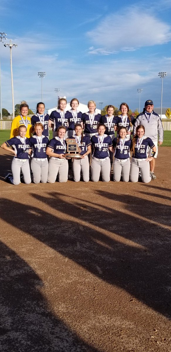 JimDickey81's tweet photo. So proud of these girls!  Didn’t get the job done today but they never gave up. From game1 to 2nd in state! I’ll take it!  Congratulations girls! You deserve it! #penneyhighladyhornets #proudtoweartheblueandgold#kcistrong https://t.co/Kti4HSUY62