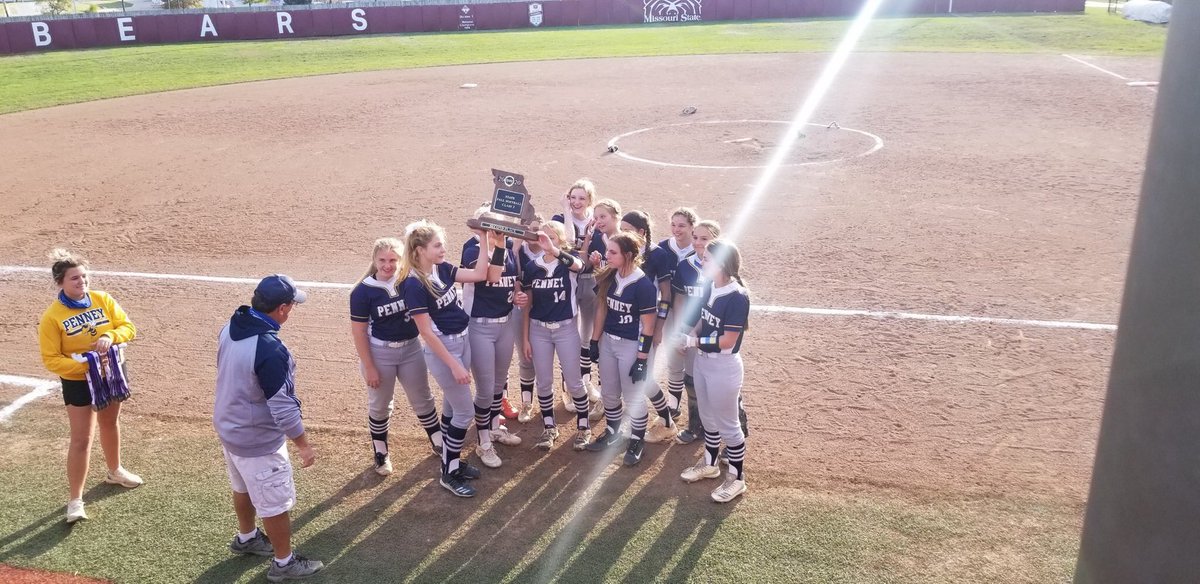 JimDickey81's tweet photo. So proud of these girls!  Didn’t get the job done today but they never gave up. From game1 to 2nd in state! I’ll take it!  Congratulations girls! You deserve it! #penneyhighladyhornets #proudtoweartheblueandgold#kcistrong https://t.co/Kti4HSUY62