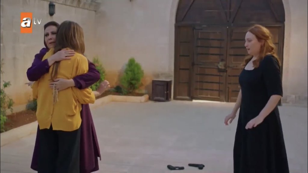 you made her a killer azize YOU  #Hercai