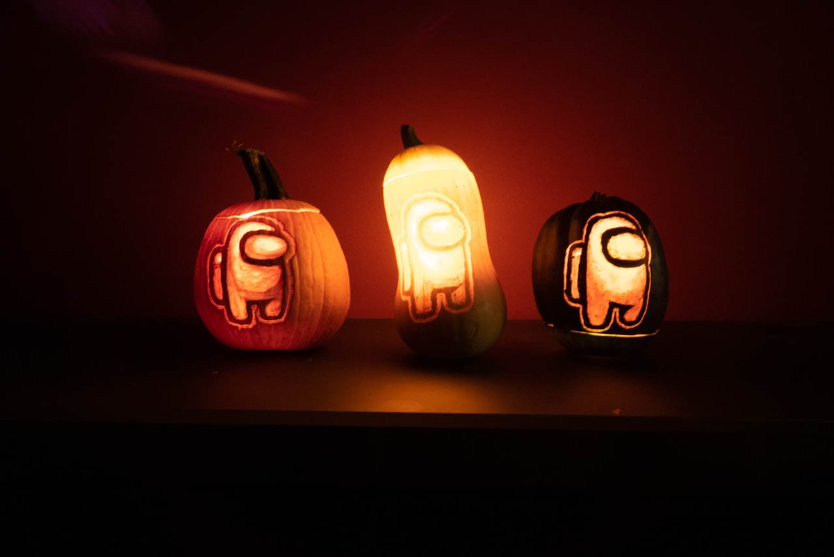 PaperMissT's tweet photo. 🎃Happy Halloween!🎃
Here is a special thread to combine the yearly pumpkins I've been making over the past year. Video games and portraits, each of them is special in my heart! https://t.co/pGwDRNd559