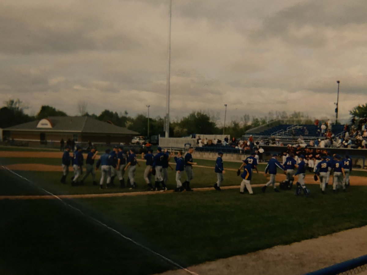 CoachYoung29's tweet photo. 2003 @GloucesterBaseb. #gloucestermen #RunnersWin https://t.co/ZJlsnbvMtg