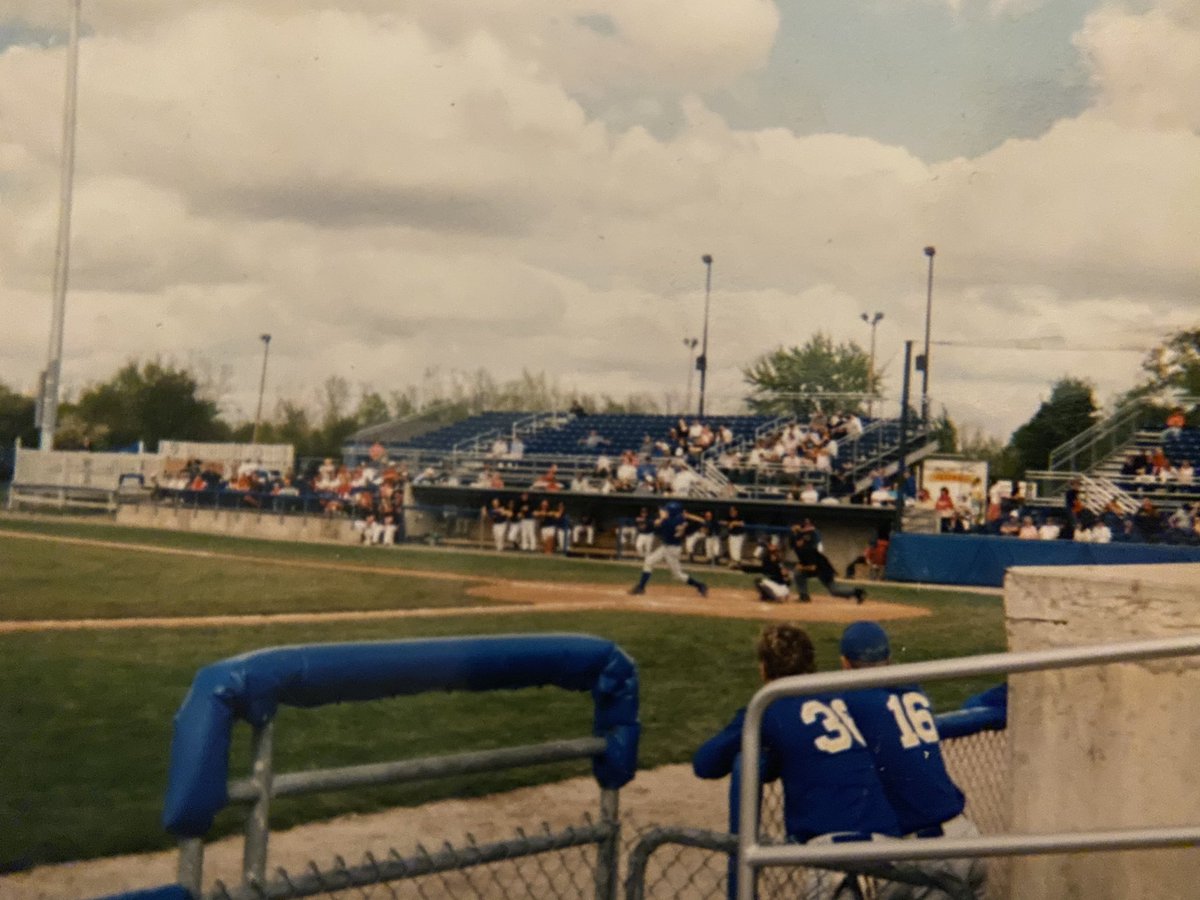 CoachYoung29's tweet photo. 2003 @GloucesterBaseb. #gloucestermen #RunnersWin https://t.co/ZJlsnbvMtg