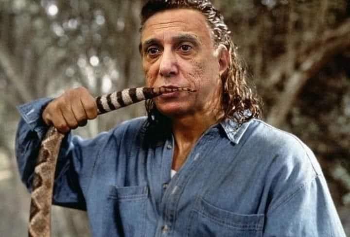 nrahem1's tweet photo. @gada_hashim ترا صويحبنة عاض ذيل الحية بعدة موصل للراس 😂 https://t.co/ZM09lnK19x