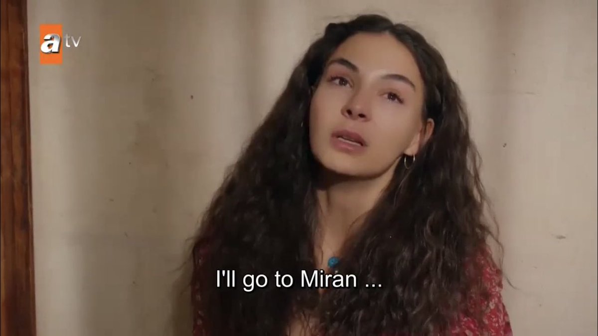 the way she’s hitting her head on the wall, she’s hopeless she just wants to die with miran I’M A MESS  #Hercai  #ReyMir