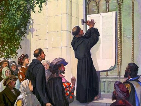 EsMemorable's tweet photo. El 31 de octubre de 1517, en las puertas de la Iglesia del Palacio de Wittenberg, Martín Lutero fijó sus 95 tesis cuestionando el mercantilismo de la iglesia: la venta de indulgencias que permitían pecar e ir al cielo a cambio de pagarlas. Así originó los movimientos reformistas. https://t.co/qUJCzuQ5Av