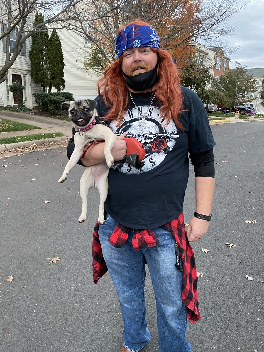 CoachVAFB1's tweet image. Halloween 2020-Axl Rose-G’N’R-w/Roxie!!!🤣🤣