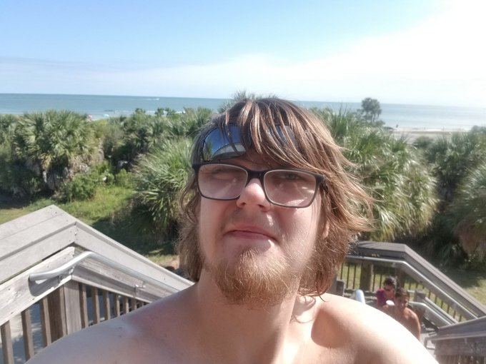 Live on #chaturbate  sorry for the long break #florida #pornhub #porn #horny #bdsm #nerdy #teen #bigdick