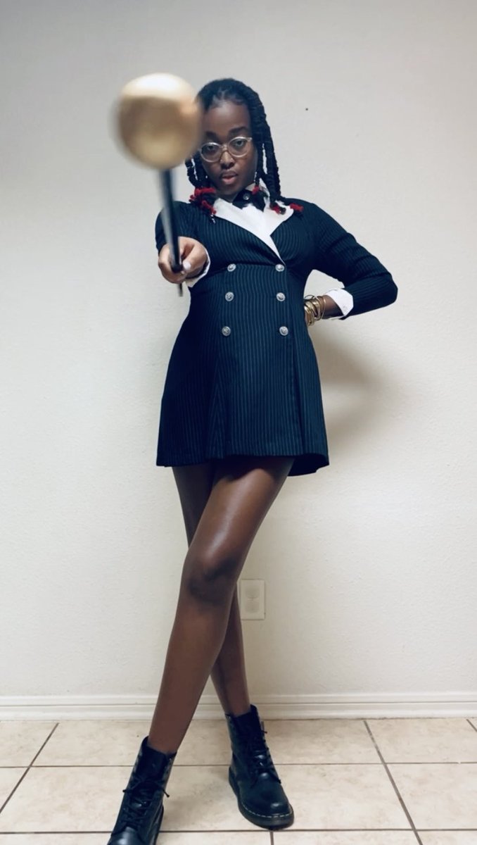 ItsCareNotCar's tweet photo. This is where I draw the line. Take one step past it and I will remove you by force if necessary. #HXH #hunterxhunter #canary #cosplay #Halloween2020 #BlackGirlMagic https://t.co/fDw219s8rT