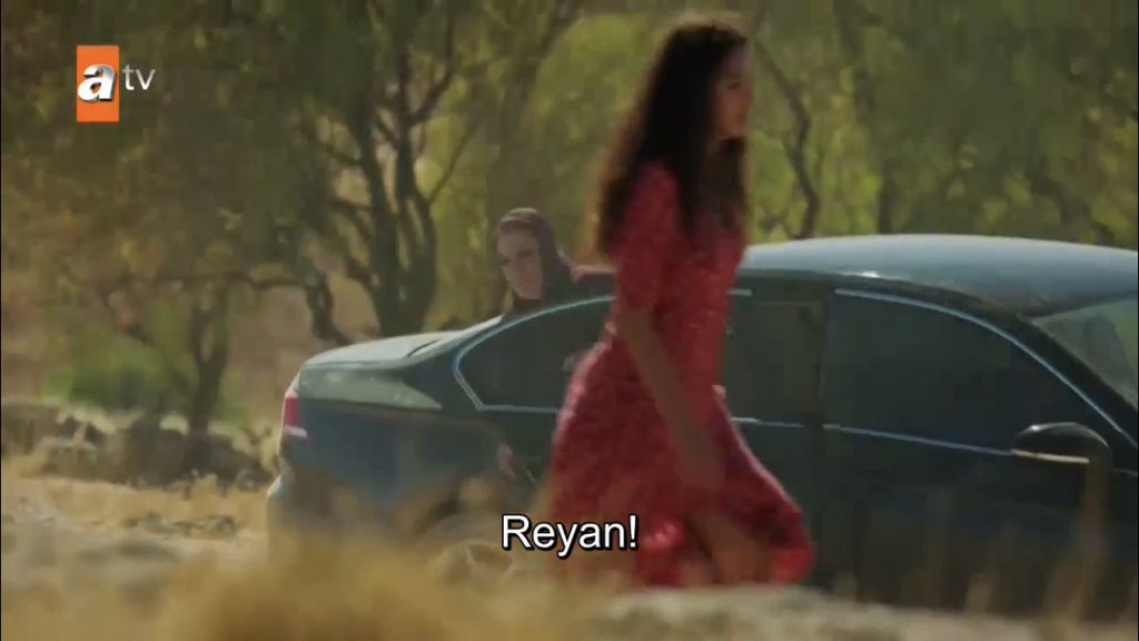 her grief is just so insurmountable that she’s not even hearing azize  #Hercai