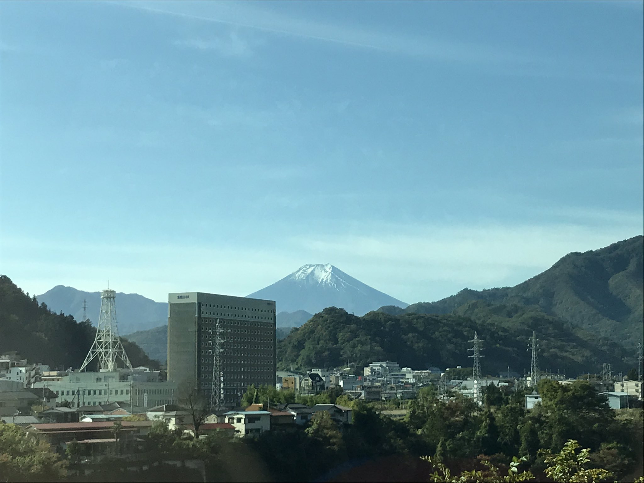 画像 中央道大月付近トンネル出たら富士山見えて渋滞中 T Co Doxewpkpgb まとめダネ 画像 中央道大月付近トンネル出たら富士山見えて渋滞中 T Co Doxewpkpgb まとめダネ