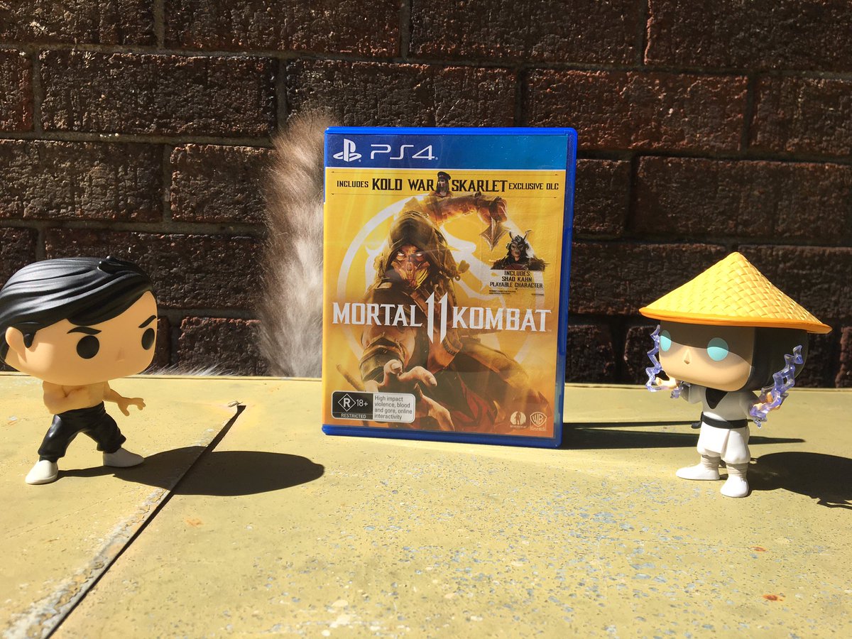 shadowsteve91's tweet photo. My 1st #WeekOfPS4 post for supporting @n4sa @gundamruss Ba5ik &amp; @LukeLikesGames featuring a photo bomber 😊

#outsidegamephotography #mortalkombat #mk11 #mortalkombat11aftermath #mortalkombat11ultimate #playstation #ps4 #playstation4 #playhasnolimits #playstationau https://t.co/QAAt6iYNYK