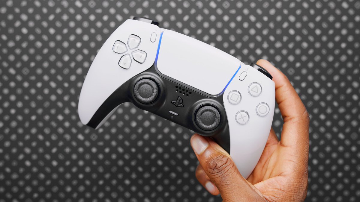 MKBHD's tweet photo. NEW VIDEO - PlayStation 5 Controller: Major Key!

https://t.co/jN5SlimPVz https://t.co/PJafQz6Zsh