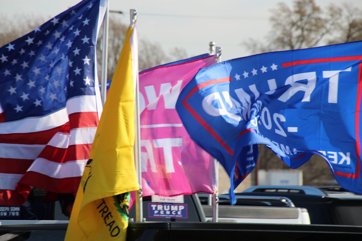 DoingMyPartAreU's tweet photo. #RedWaveConvoy Minnesota/Wisconsin, 1,000 plus! We love President Trump/VP Pence! VOTE! @realDonaldTrump @DonaldJTrumpJr @MyPillowUSA
@MickMulvaneyOMB @kayleighmcenany @MarkMeadows
@DanScavino @WCCO @KSTP @FOX9 @kare11 @FoxNews @CNN Democrats eat your hearts out. @GovTimWalz https://t.co/YZTstaKMdz