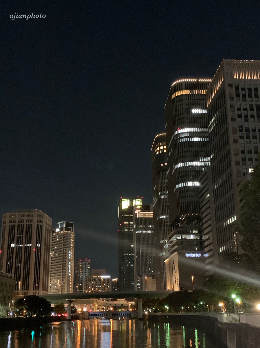 街の夜景 街の夜景