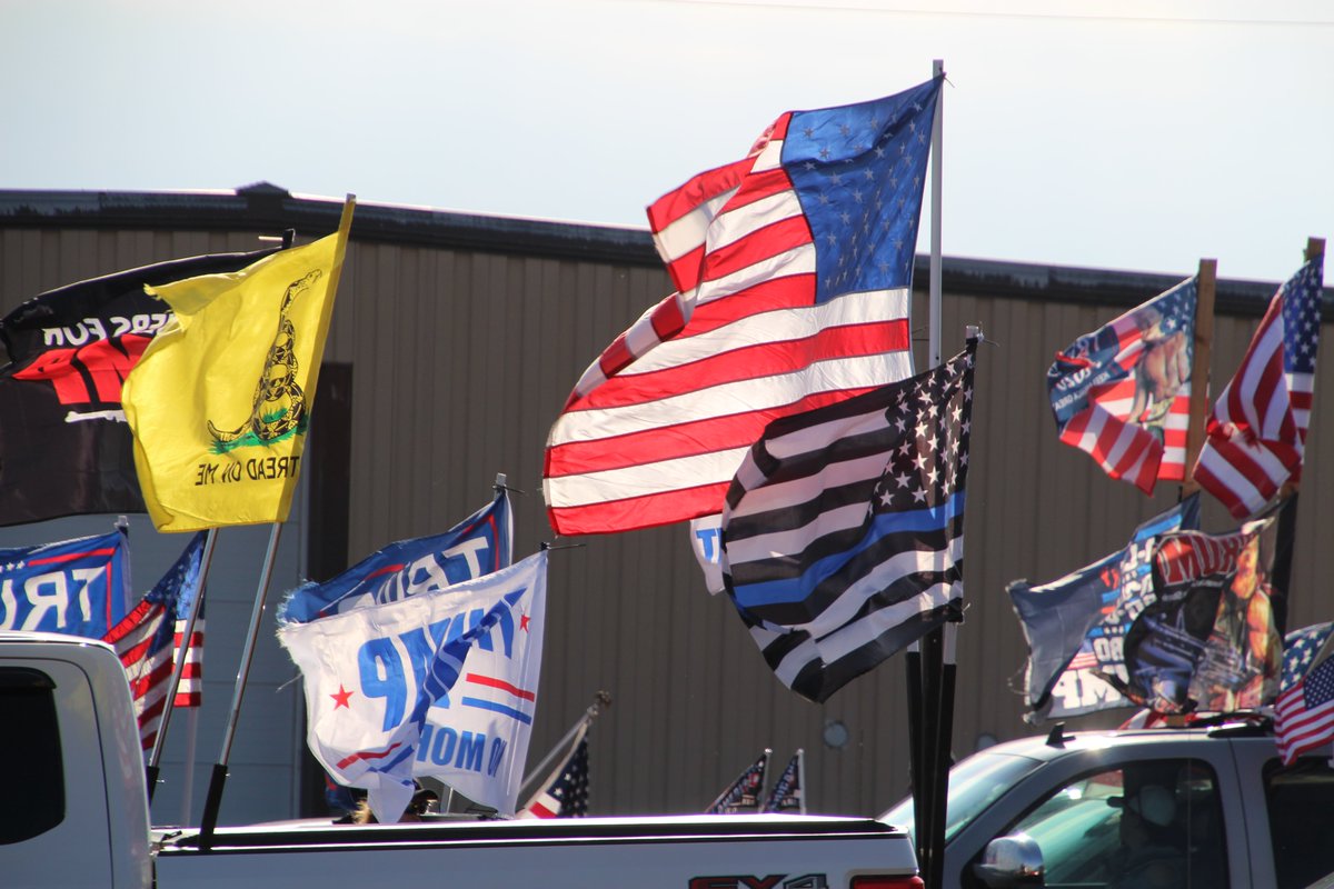 DoingMyPartAreU's tweet photo. #RedWaveConvoy Minnesota/Wisconsin, 1,000 plus! We love President Trump/VP Pence! VOTE! @realDonaldTrump @DonaldJTrumpJr @MyPillowUSA
@MickMulvaneyOMB @kayleighmcenany @MarkMeadows
@DanScavino @WCCO @KSTP @FOX9 @kare11 @FoxNews @CNN Democrats eat your hearts out. @GovTimWalz https://t.co/YZTstaKMdz