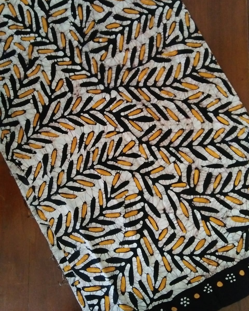 Batik Tulis Ethnic Kontemporer Yuuk Harga Reseller Grosir HP WA 081325767103 ukuran kain 200 cm x 115 cm #batiktulis #bajubatik #batik #kainbatiktulis #batikIndonesia #batikmodern #seragambatik #seragambatikkantor arjunabatiktulis.com