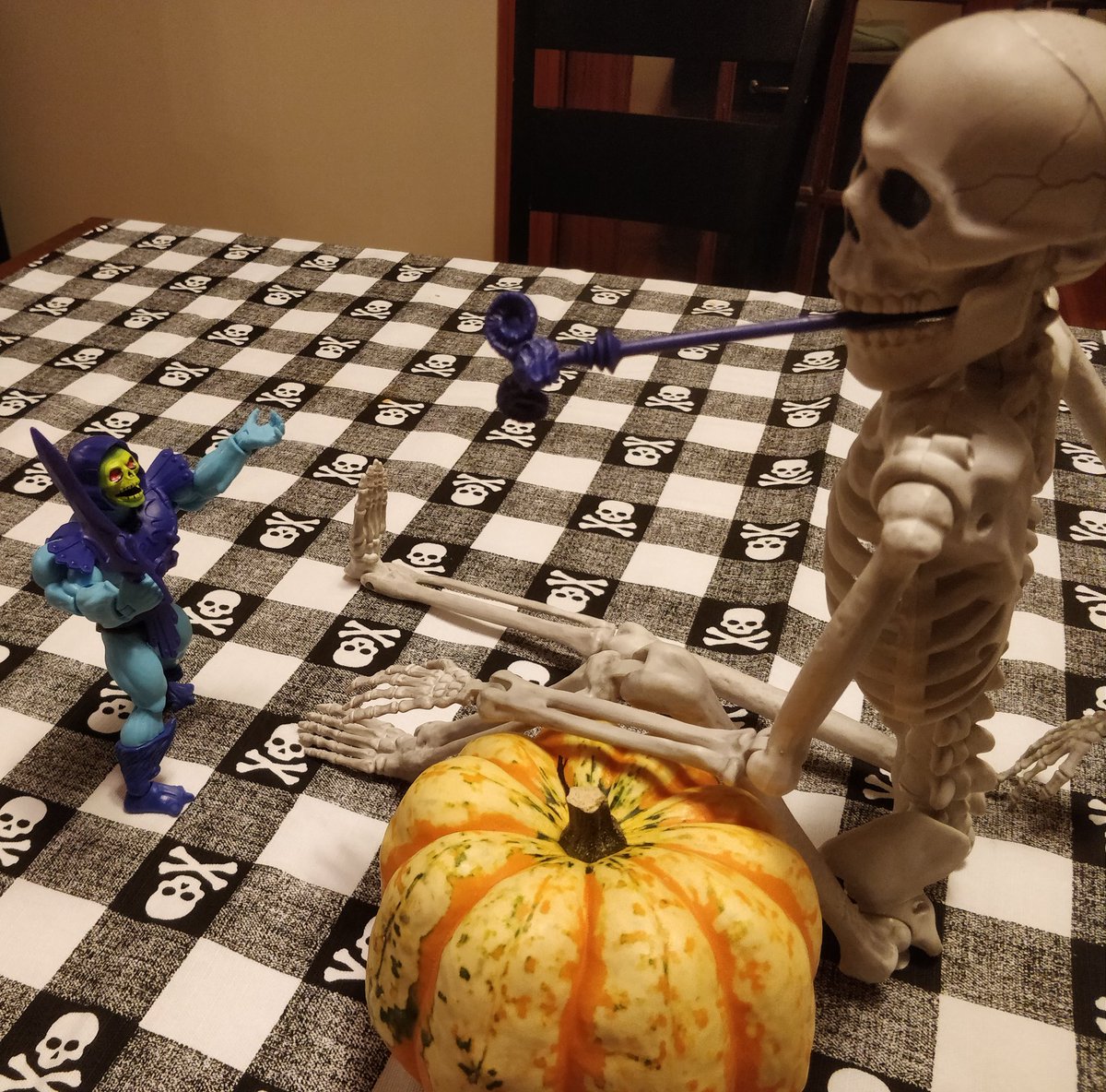 TheHyperloops's tweet image. "Give me back my staff bone breath!"