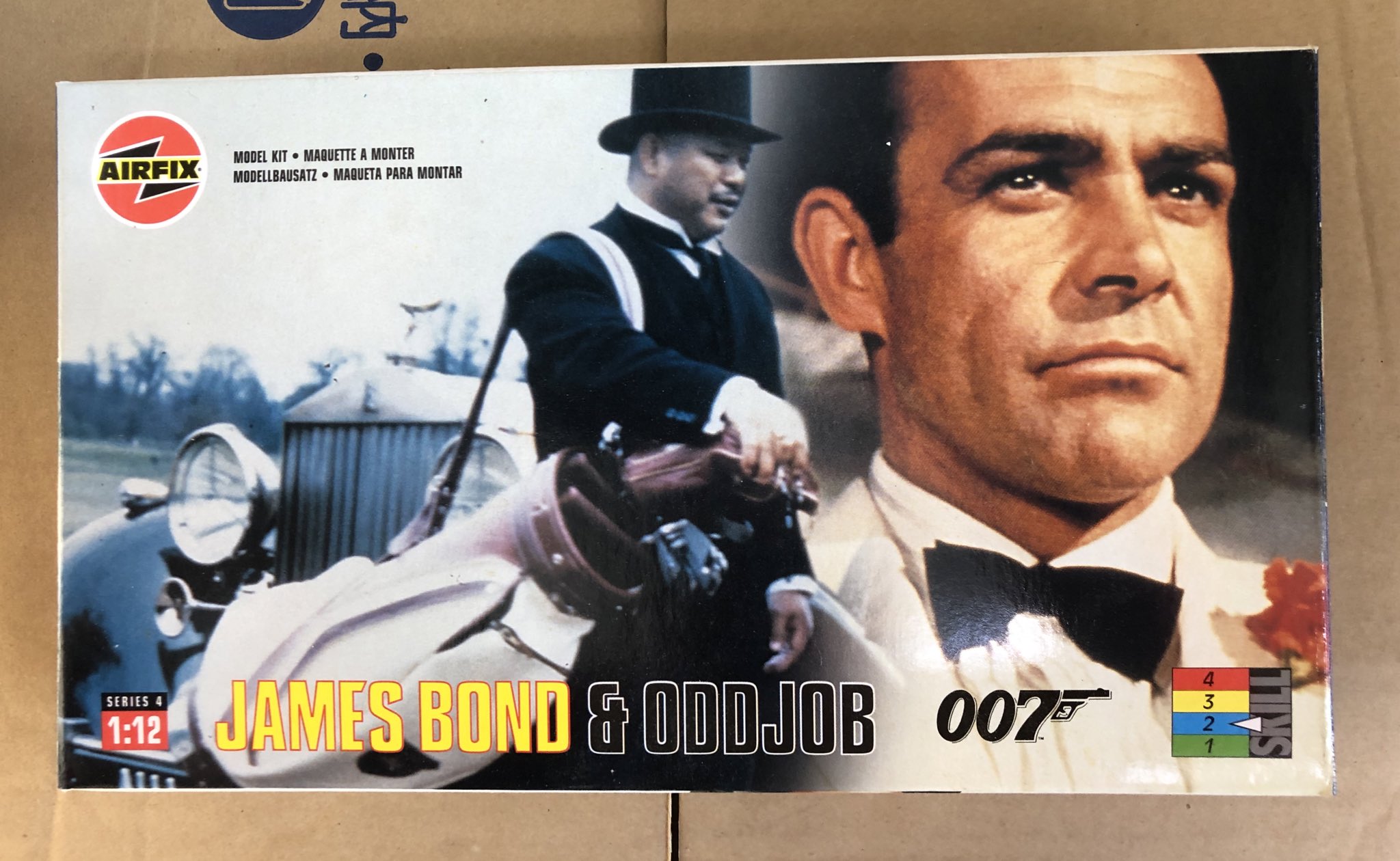 ゴールドフ 007 ジェームズボンド ゴールドフィンガー オッドジョブ