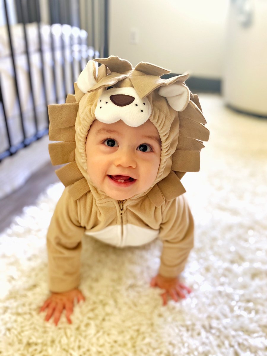 The world will one day hear your roar our little lion... #HappyHalloween 🦁🎃👻