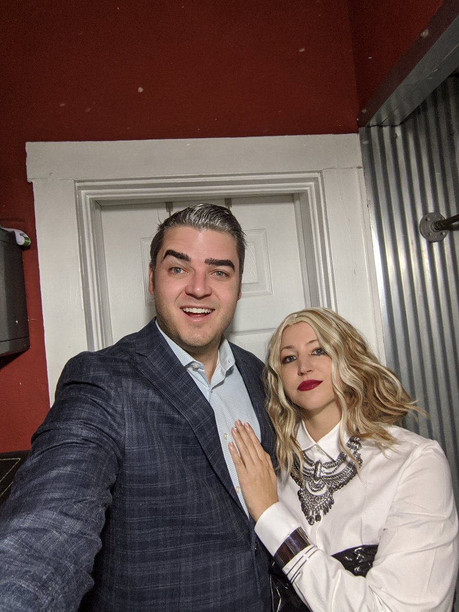 malfrogg's tweet photo. Happy Halloween from Moira and Johnny #SchittsCreek @danjlevy https://t.co/Ps6Yf3ejo2