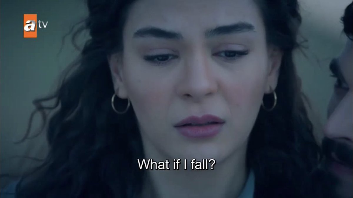guys she went to the swing, the place she fell in love with him, the place he promised he’d always be with her, to die and be reunited with him again ON THEIR SWING ANNIVERSARY DO YOU UNDERSTAND HOW I’M FEELING RIGHT NOW  #Hercai  #ReyMir
