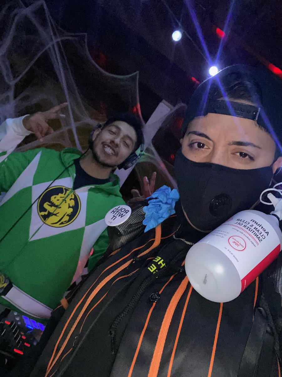dre_1092's tweet photo. Really missed seeing @erickktapss dj a party, i feel honored to be his #disinfecto https://t.co/JVGXJUCb5Y