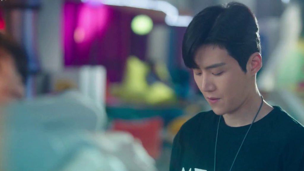 yes, he is the sandbox who catches her when she falls.but dosan is the swing who lifted her up.at least until this very moment.