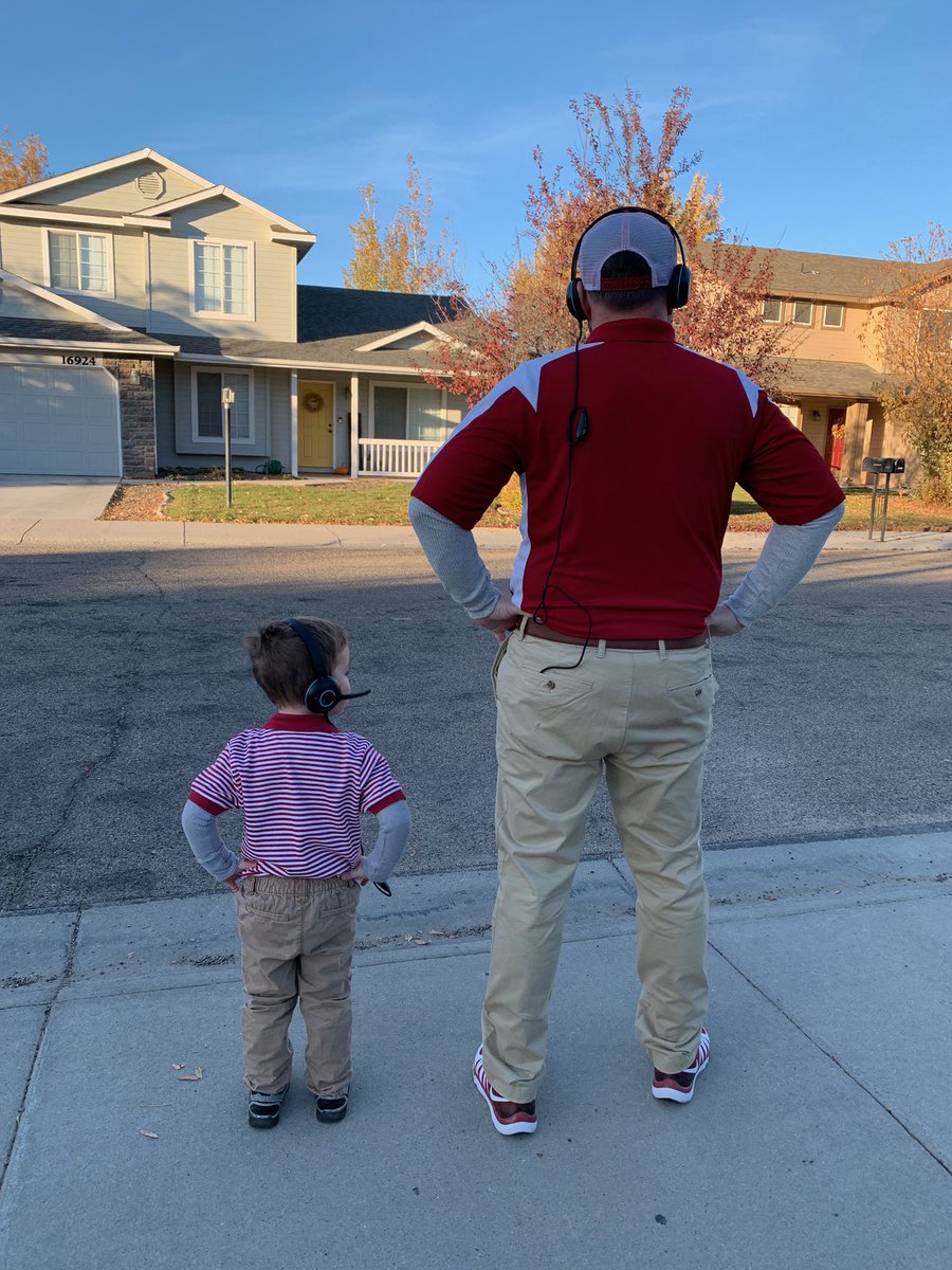 brettwhoward's tweet photo. Boomer Sooner Halloween @OU_Football @LincolnRiley @joelklatt @RealSkipBayless https://t.co/FBVuvI1z6t