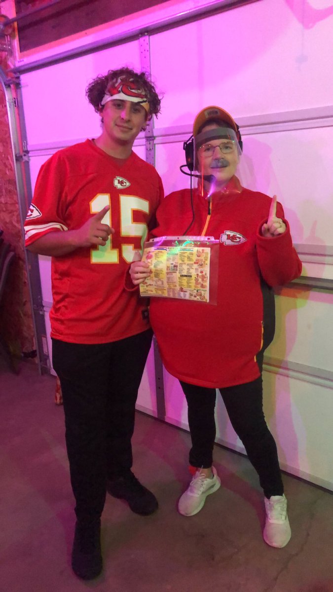 GTE_Barras's tweet photo. @Chiefs @PatrickMahomes my wife and I had no questions about what we were going to be for Halloween! #wafflehouse #halloween #champions https://t.co/mAyA8BXsvO