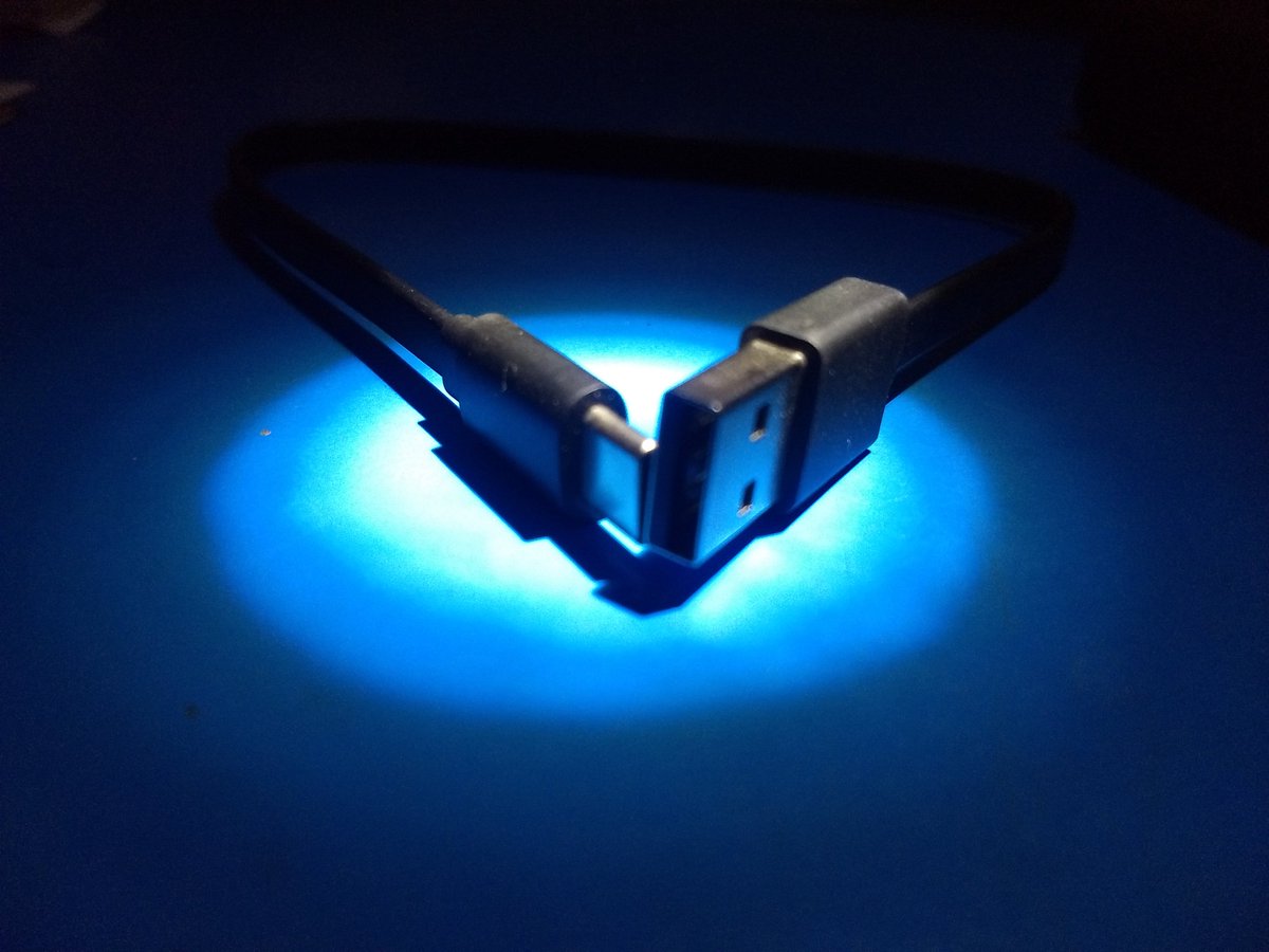 def_siddharth's tweet photo. @stufflistings Brother I bought #MiPowerBank3 now your all video and my study materials can be watched😍
@XiaomiIndia crazy Power bank and have lots of things to say😍
This brick that can be used for chopping vegetables, to push the nails and etc😆😂 won't mind
@ThatGadgetGirl 😁 https://t.co/kivdBeRGCd