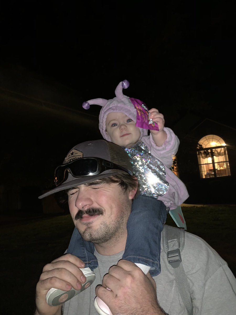 DLuckner's tweet photo. Harper’s first Halloween!! https://t.co/yAQuPzotX6