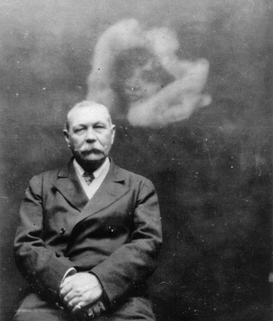 23. Even some of the world’s most respected intellectuals were curious to learn more.Lucy Maud Montgomery read The Twentieth Plane (she called it “poppycock”) and Sir Arthur Conan Doyle attended one of Benjamin’s séances, including it in his extensive spiritualist studies.
