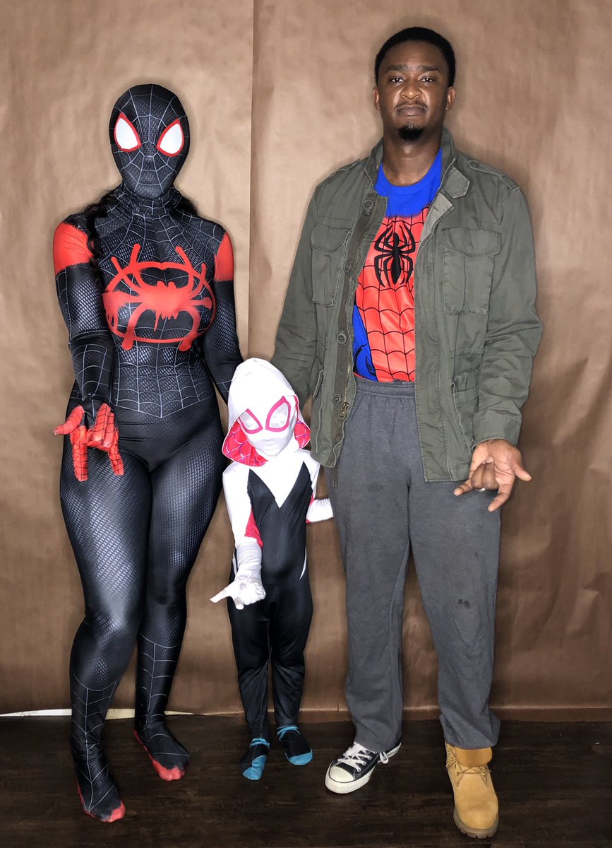 Halloweenof87's tweet photo. Your NOT-so friendly, FROM the neighborhood, Spider Family. 

S P I D E R V E R S E | Halloween 2020 | The Shaws 

#costume2of3 #spiderverse #familycostumes #myles #gwen #peterparker https://t.co/Vps9hzm4os
