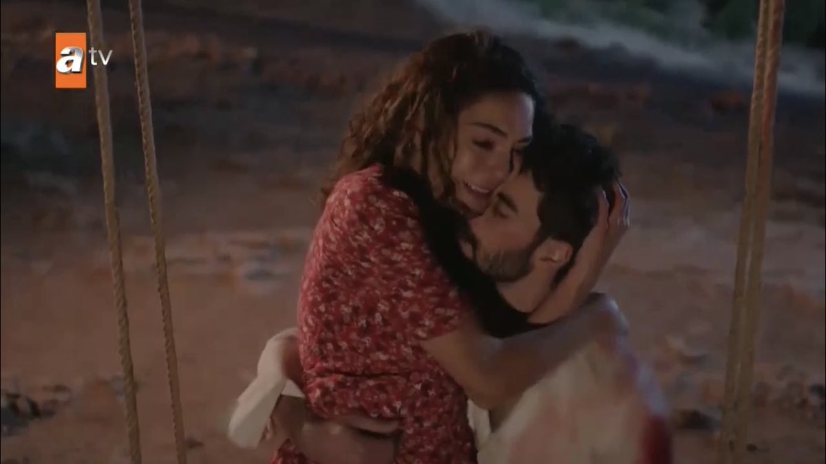 the way they’re holding on to each other, the way he’s breathing in her scent, the longing, the relief, the love I WILL NEVER EMOTIONALLY RECOVER  #Hercai  #ReyMir