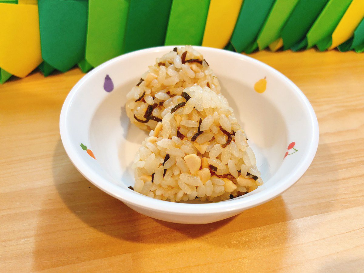 ふじさんbu Bu保育園 超公式 食育 英会話にも力を入れてまぁぁぁす 昨日のbu Bu給食 普通食 ビーフン五目 チキンスープ パイン缶 離乳食 中期 そうめん だし汁 キャベツのしらす和え 人参 玉ねぎ おやつ うまみ豆ご飯 当園では食材 ふじさんbu Bu保育園 超公式 食育 英会話にも力を入れてまぁぁぁす 昨日のbu Bu給食 普通食 ビーフン五目 チキンスープ パイン缶 離乳食 中期 そうめん だし汁 キャベツのしらす和え 人参 玉ねぎ おやつ うまみ豆ご飯 当園では食材