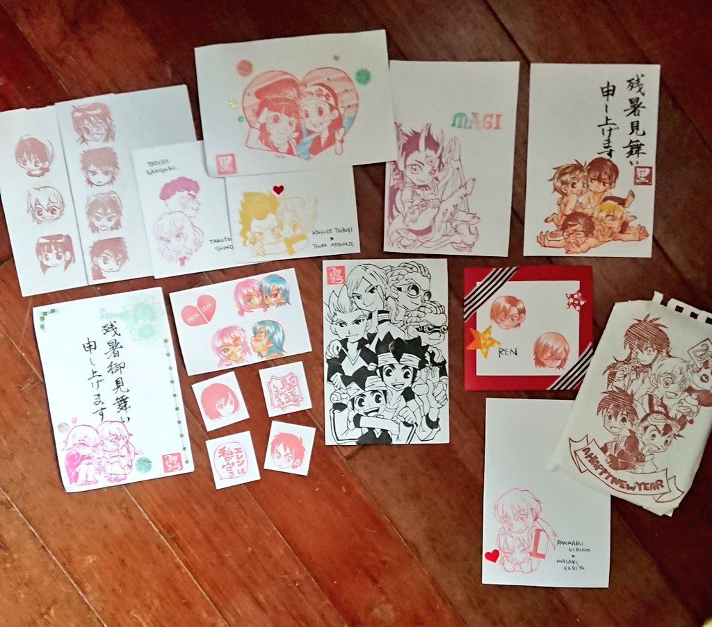 この辺は2012年～2013年に作ったやつ。イナゴとマギにハマっているww

この頃は手描きの絵をハンコにしているものが多いですね〜なぜかというと『トレペや除光液を使ってこうしき絵を転写出来る』ことを知らなかったんですね〜 