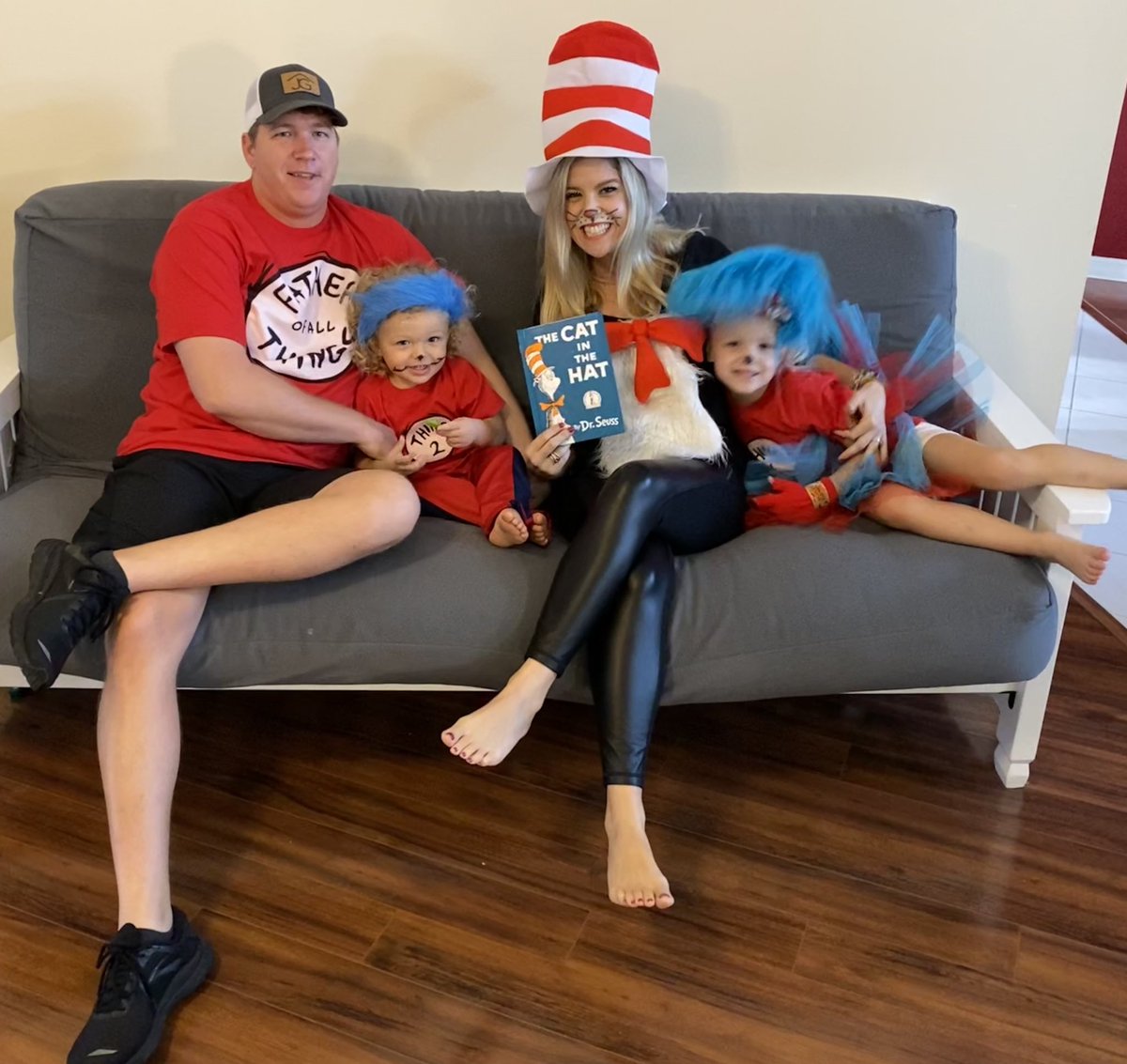 BrittanyonTV's tweet photo. Happy #Halloween from Cat in the Hat and her favorite Things! 🥰
We kept it safe. It was short and sweet and we loved every minute!
#Halloween2020 #sarasota #srq #florida #drseus #thingoneandthingtwo https://t.co/K3aF8S6OmJ