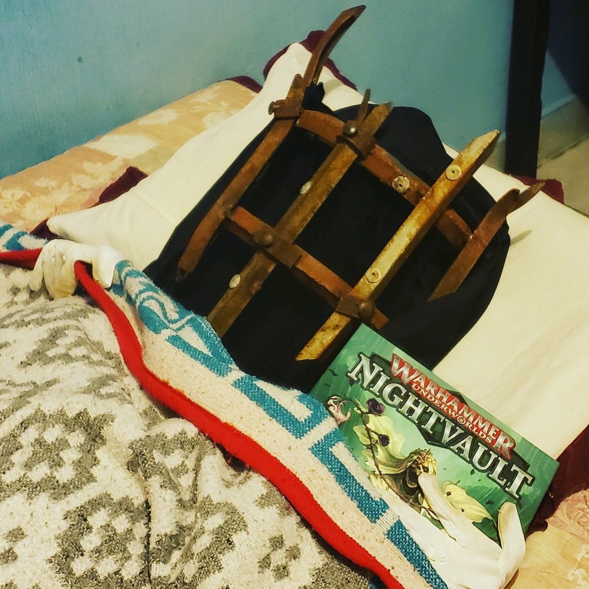 DrCAOC's tweet photo. #Snaptober Day 31 (Spooky!)
#warmongers https://t.co/nwO3ffFfYQ