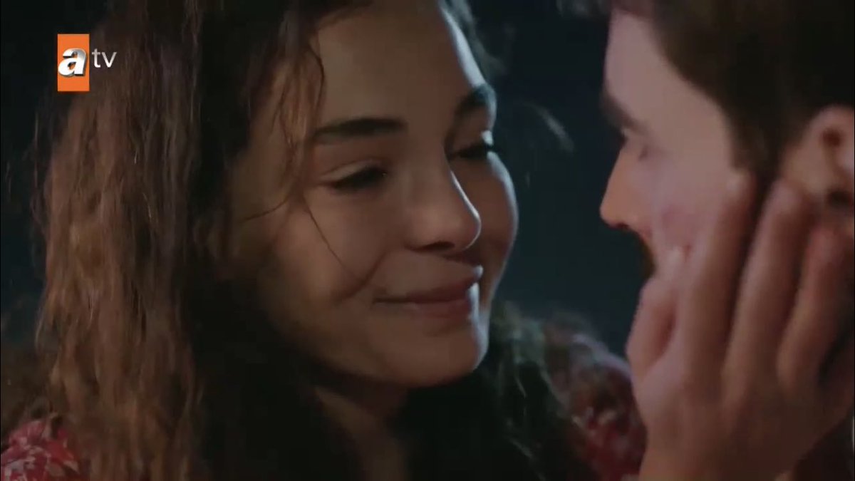 she went to hell and back but she’s fine he’s still there SHE LOVES HIM SO MUCH  #Hercai  #ReyMir