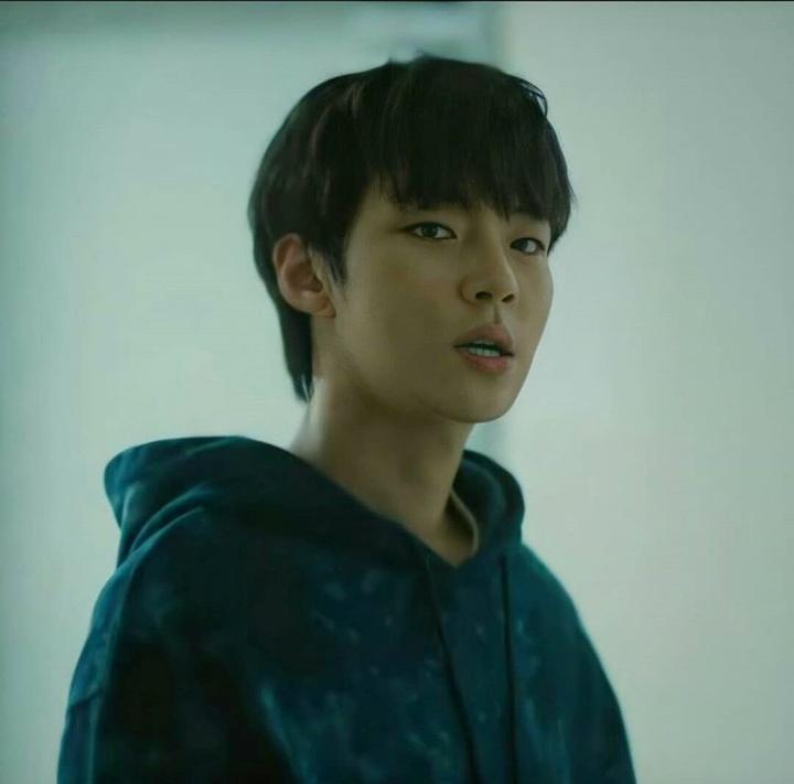 Dilahandini1's tweet photo. #100MostHandsomeMen2020 #HwangInYeob #gojasung #soejun https://t.co/rUEKZTpgZT