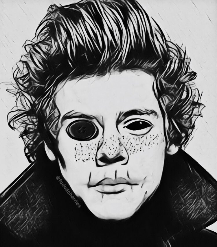 fadedcherries's tweet photo. harry as coraline #HarrieweenArt #harryween #hoctober #HarryweenNight #harrieween https://t.co/H4l90HkTv6