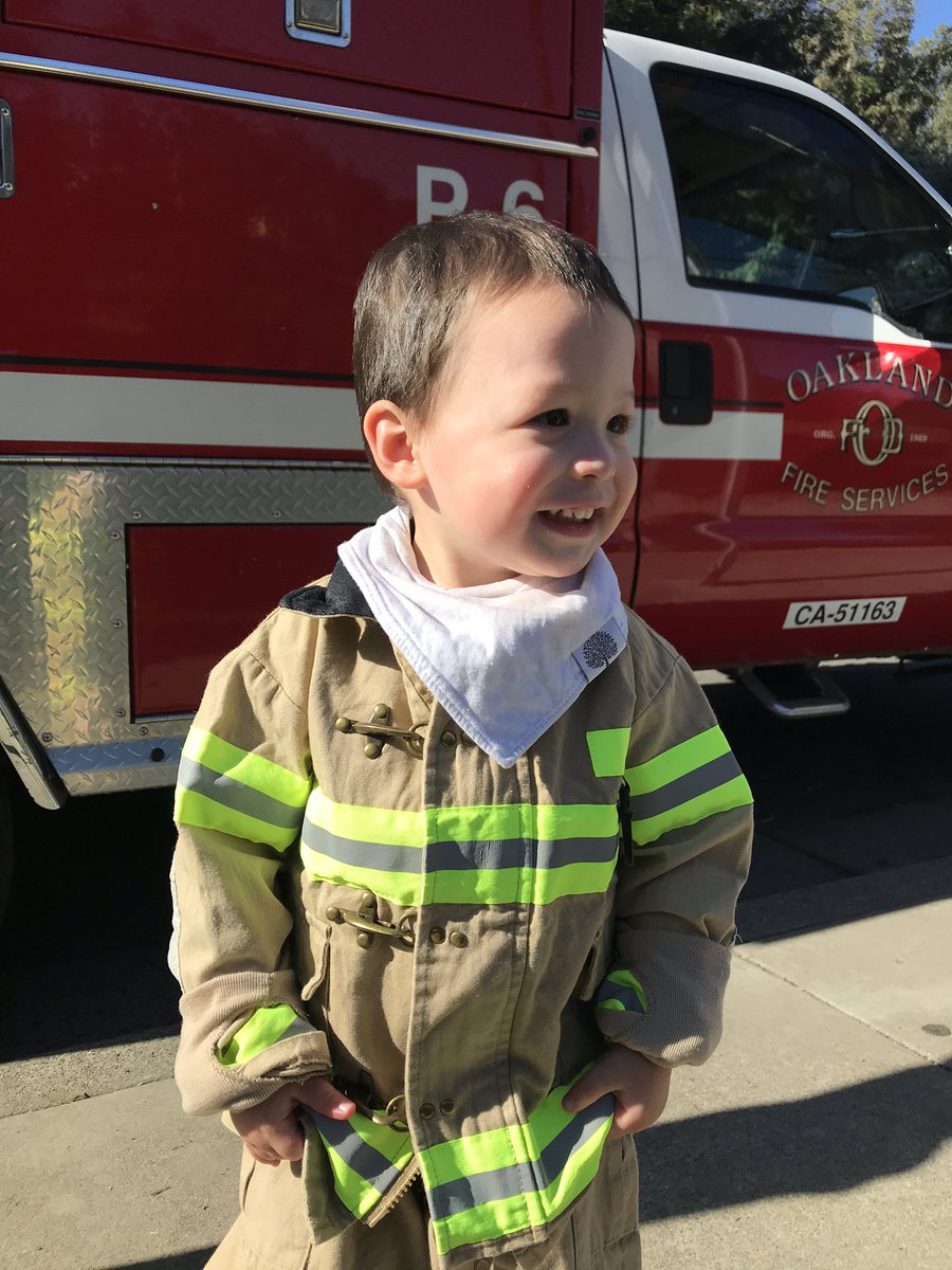 Yarellano_cano's tweet photo. @CAL_FIRE Another firefighter to join the crew! https://t.co/aUeKaz7Ebg