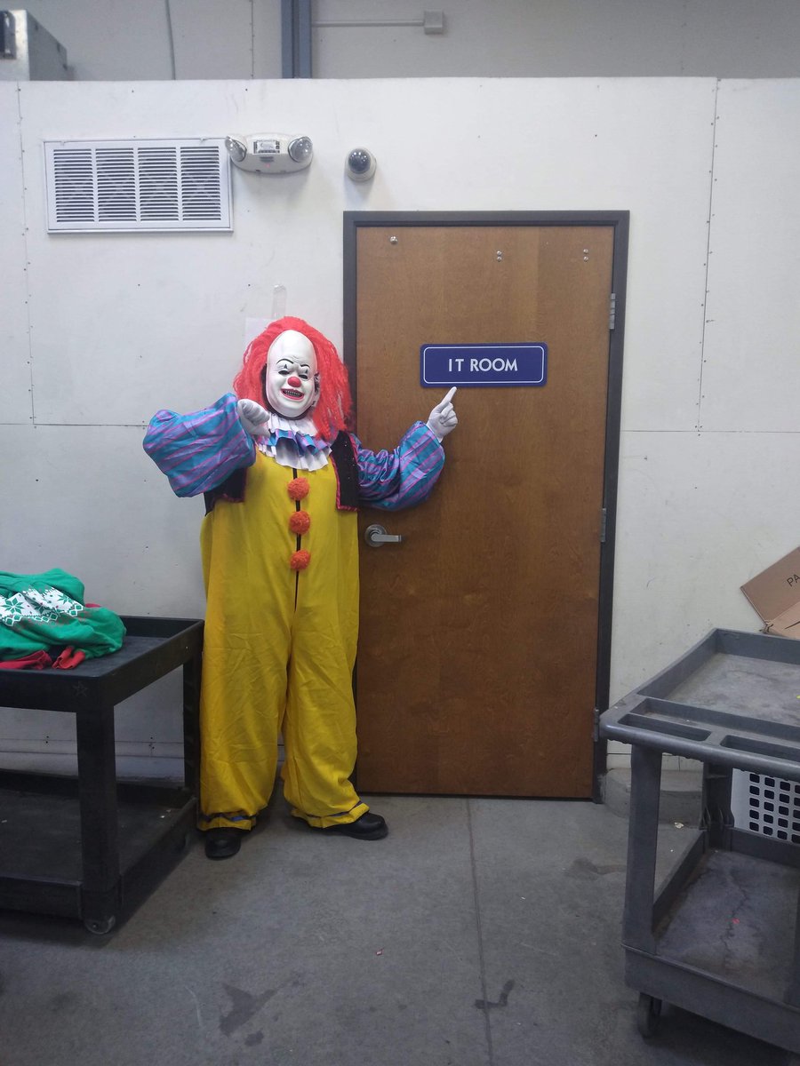 ChrisGreenhat's tweet photo. They all float behind this door. #it #StephenKing #Pennywise #Halloween2020 https://t.co/3RWVtY9RuT