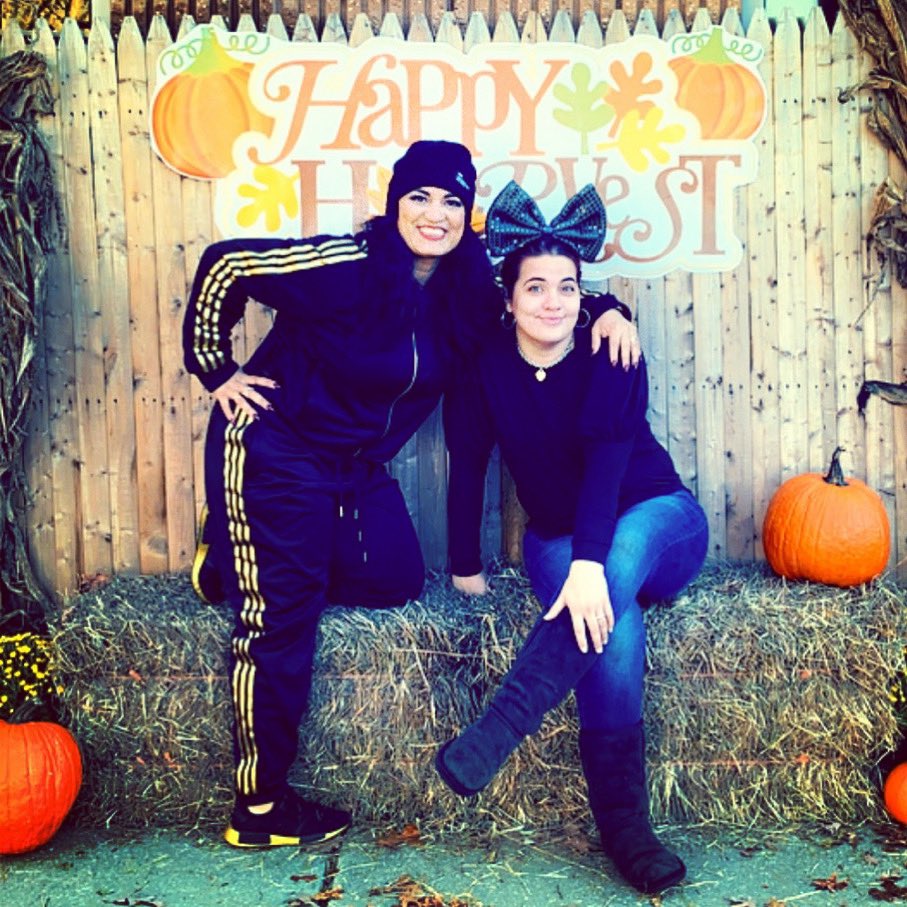 Olgalina's tweet photo. My R O D #rideordie #sister https://t.co/KIdzz2EHwW