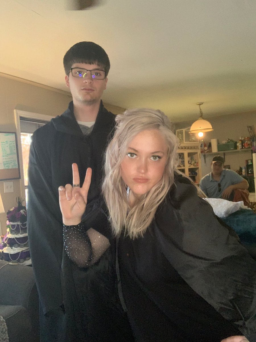 jaclynbowerman's tweet photo. harry and draco, but make it ✨fan fiction✨@droshib15 #scaredpotter? https://t.co/pxAestnt5o