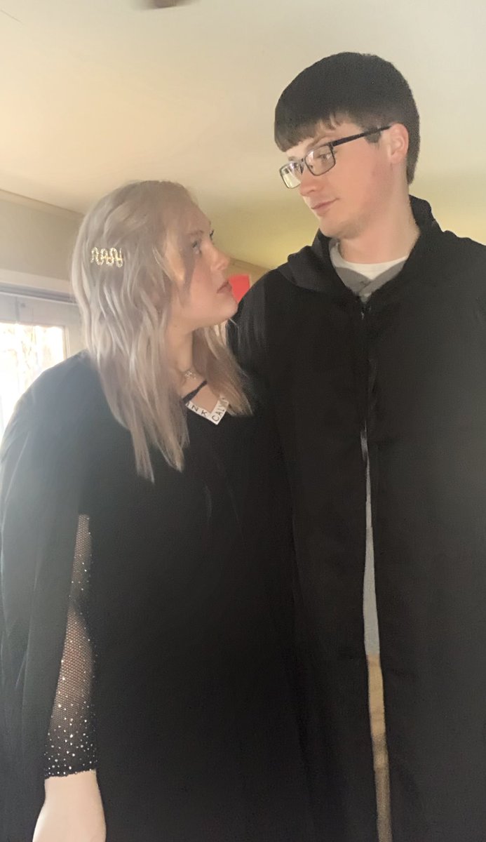 jaclynbowerman's tweet photo. harry and draco, but make it ✨fan fiction✨@droshib15 #scaredpotter? https://t.co/pxAestnt5o