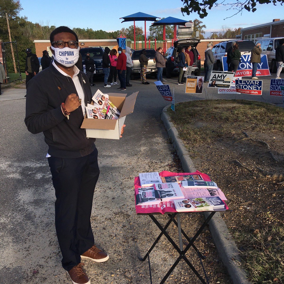 Spent some time this morning at Hickory Hill Community Center, talking to voters about what they want in their next 6th District City Council member. It was great seeing so many folks eager to cast their ballot and make their voices heard!